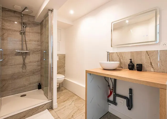 - 4 Personnes Lägenhet *