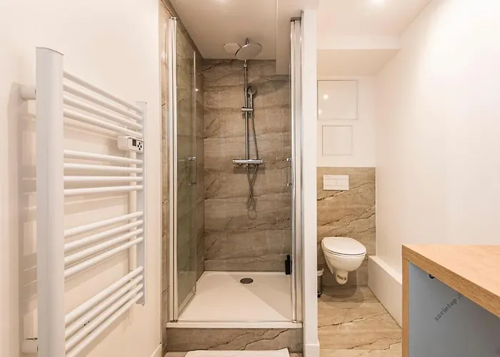 - 4 Personnes Lägenhet Reims